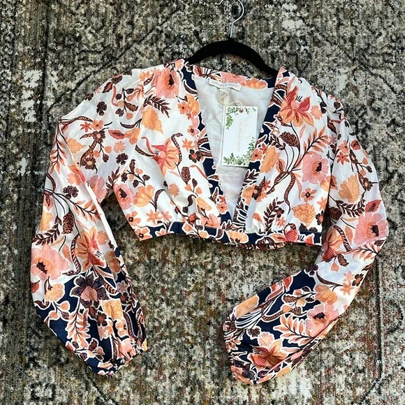 NWT Chelsea & Violet Floral Batik Crop Top - Picture 1 of 9